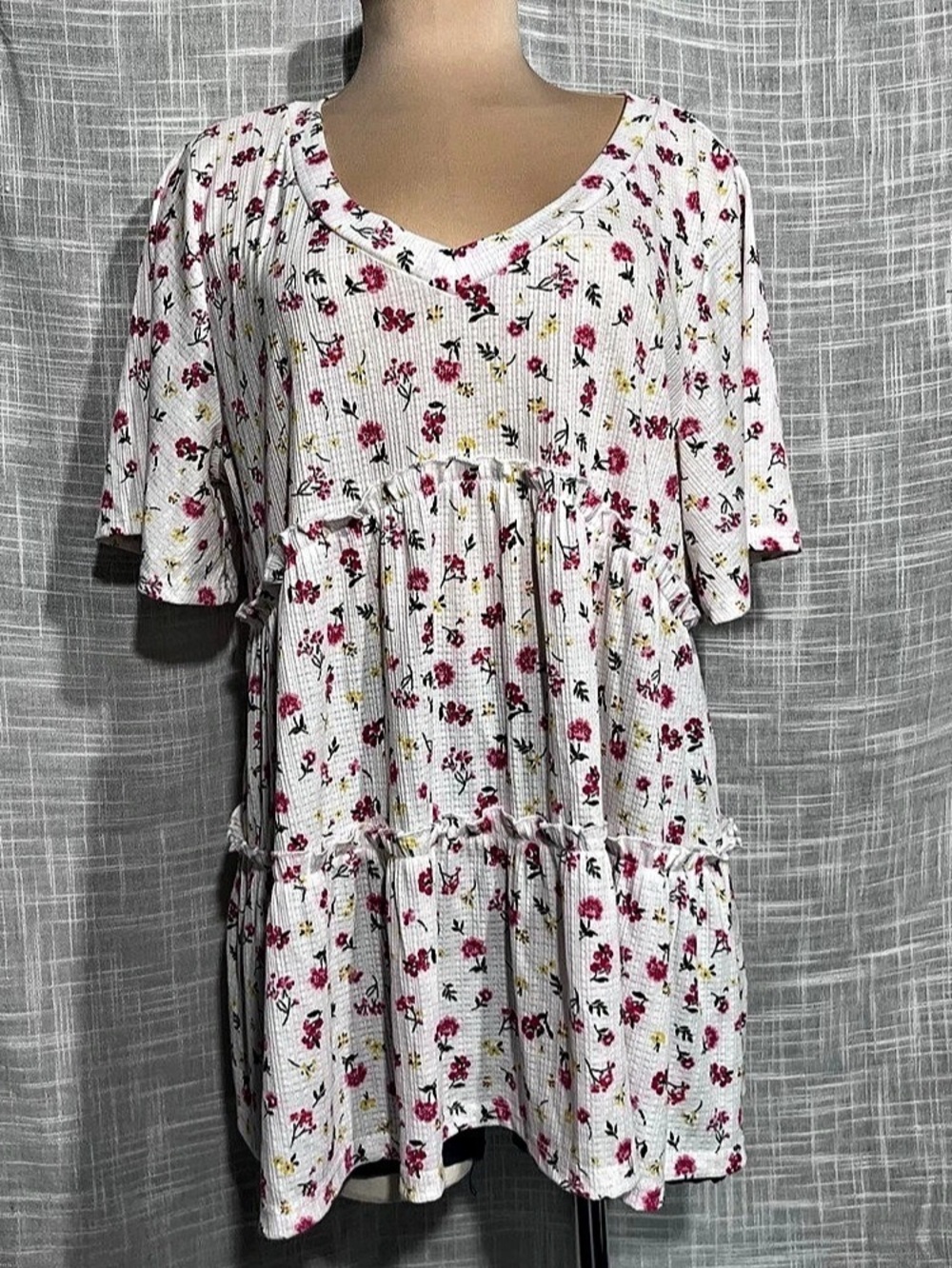 ODDY  women’s Floral Mini Dress in White & Pink Size 1X